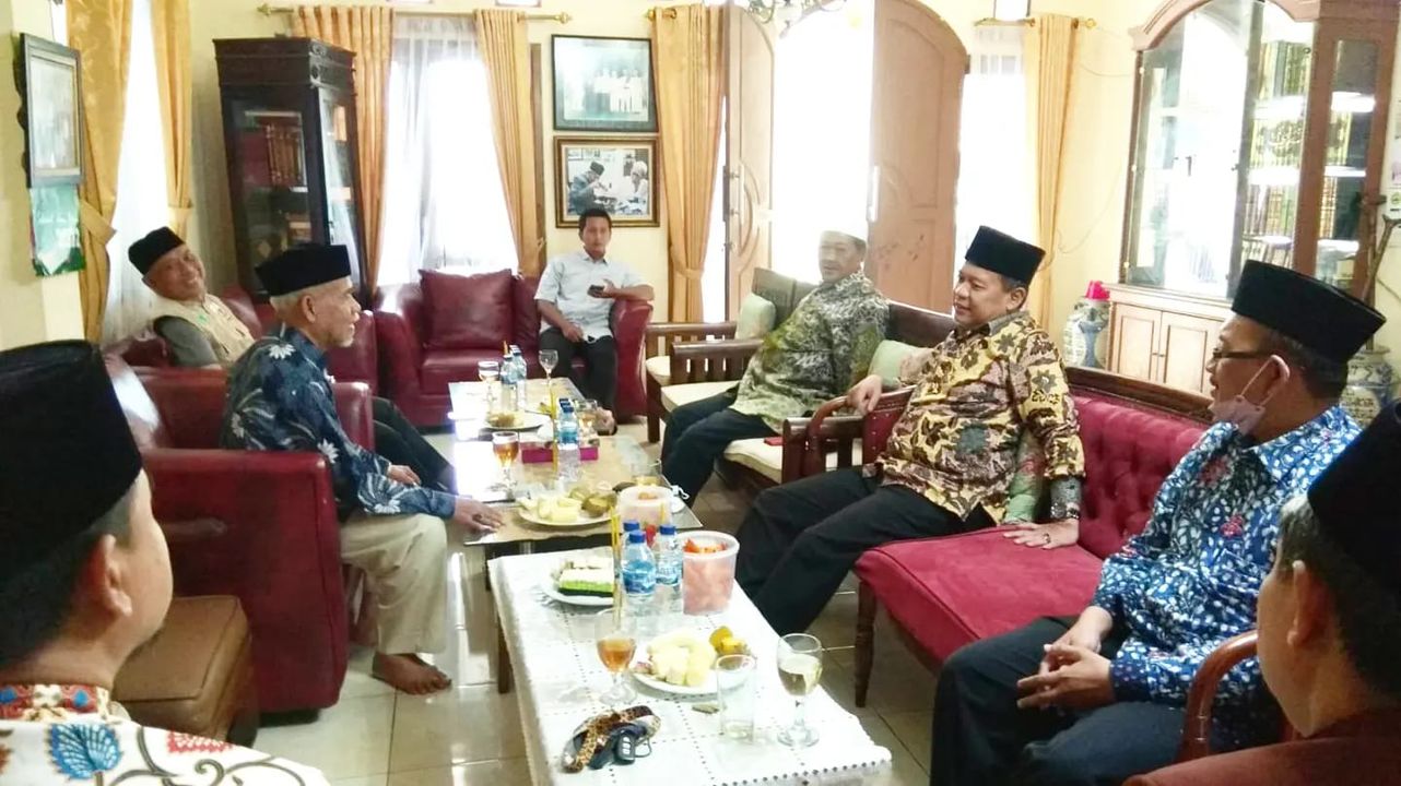 Kepala Kantor Kemenag Tangsel Silaturrahmi ke Ketua Umum MUI Tangsel